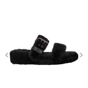 Ugg Fuzz Yeah size 7 slippers NEW